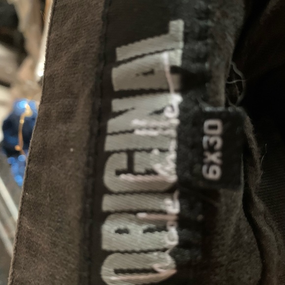 Brushed corduroy dark olive green
Like new. - Picture 2 of 2